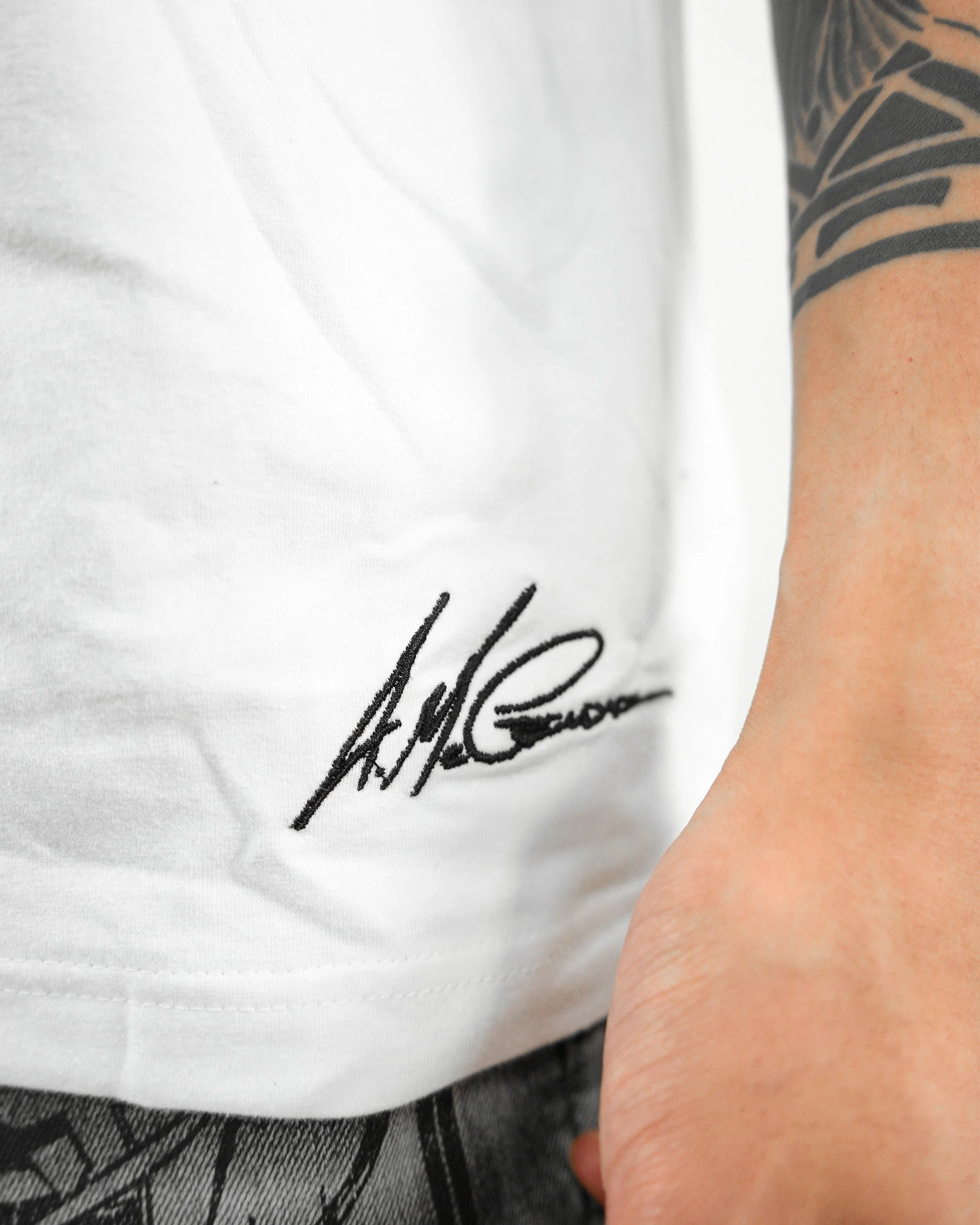 The Boondocks - Future Huey & Riley White Knit T-Shirt - Image 3